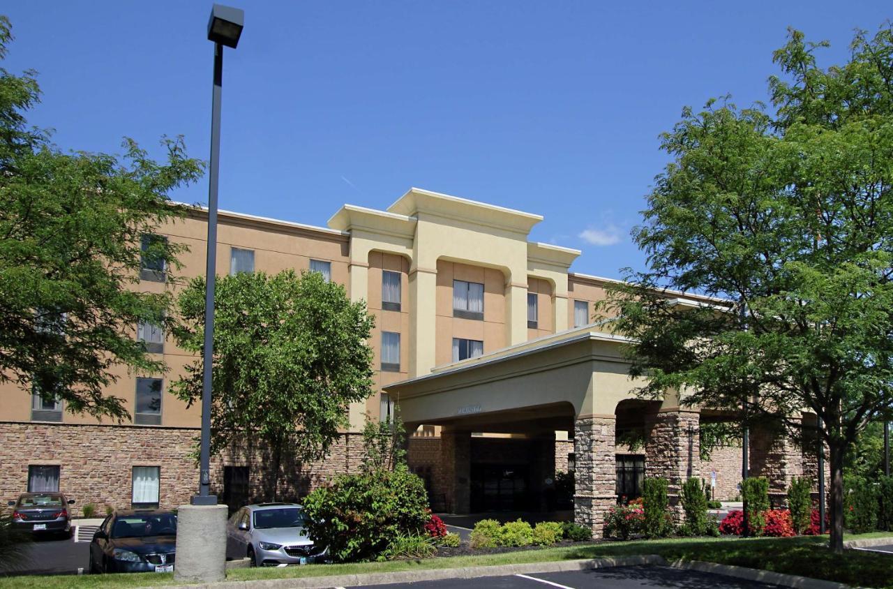 Hampton Inn & Suites Columbus Hilliard Exterior photo