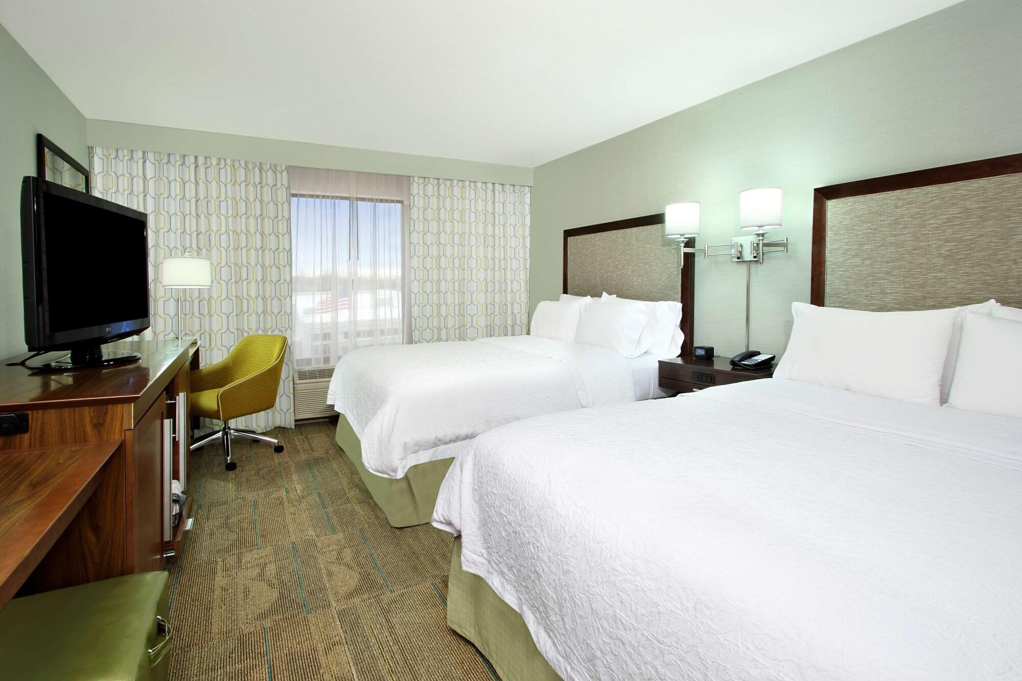 Hampton Inn & Suites Columbus Hilliard Exterior photo
