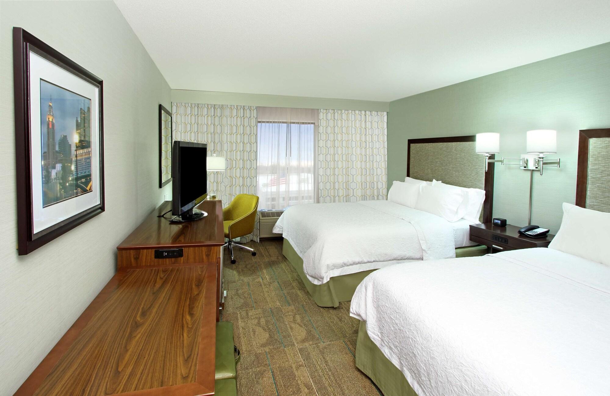 Hampton Inn & Suites Columbus Hilliard Exterior photo